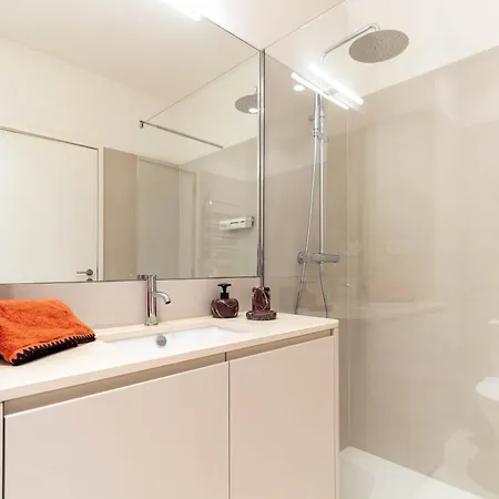 3br In Boavista W Balcony & Ac By Lovelystay Oporto