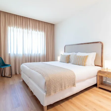 3br In Boavista W Balcony & Ac By Lovelystay * 波尔图