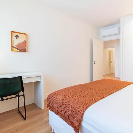 3br In Boavista W Balcony & Ac By Lovelystay * 波尔图